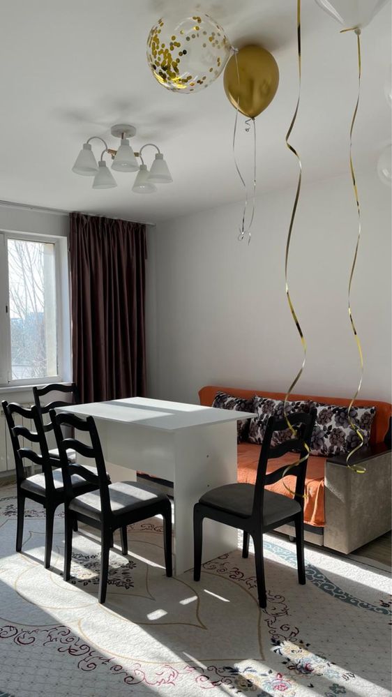 Продается 3 ковра, по 6-8-15тыс тенге, 2,8*0,8м, 1,8*1м, 2,5*3,5м