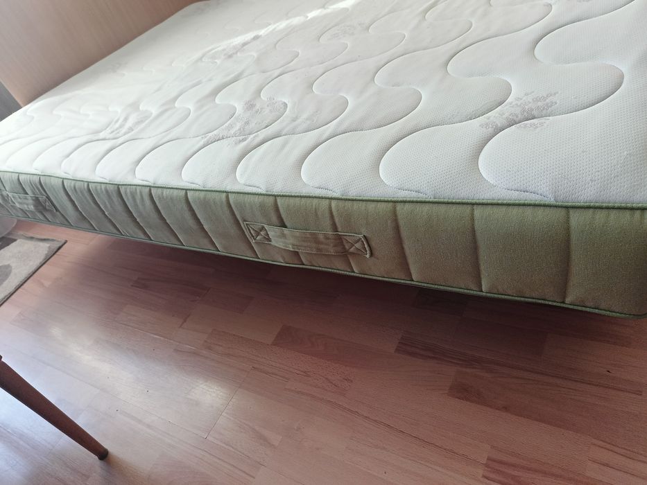 Saltea putin folosita 200/140