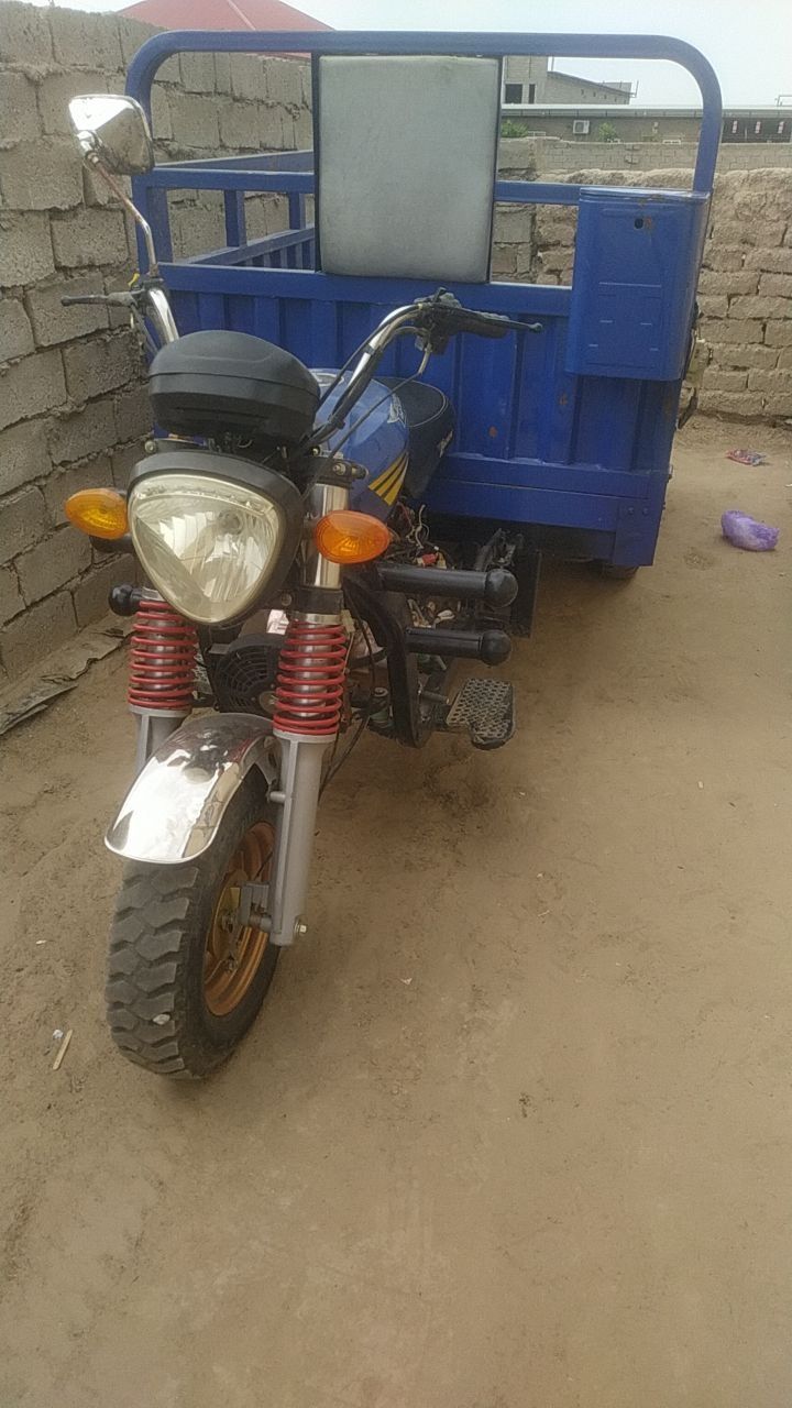 Lochin muravey 200cc