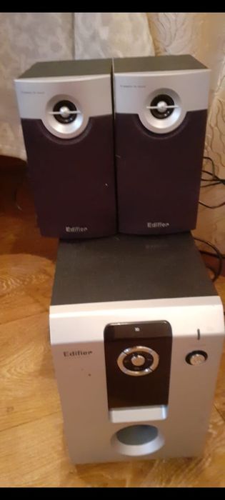 Продам акустическую систему Edifier