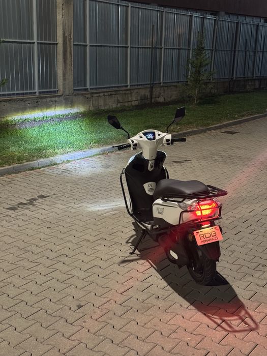 Scuter electric fara permis Rdb hoinarul v