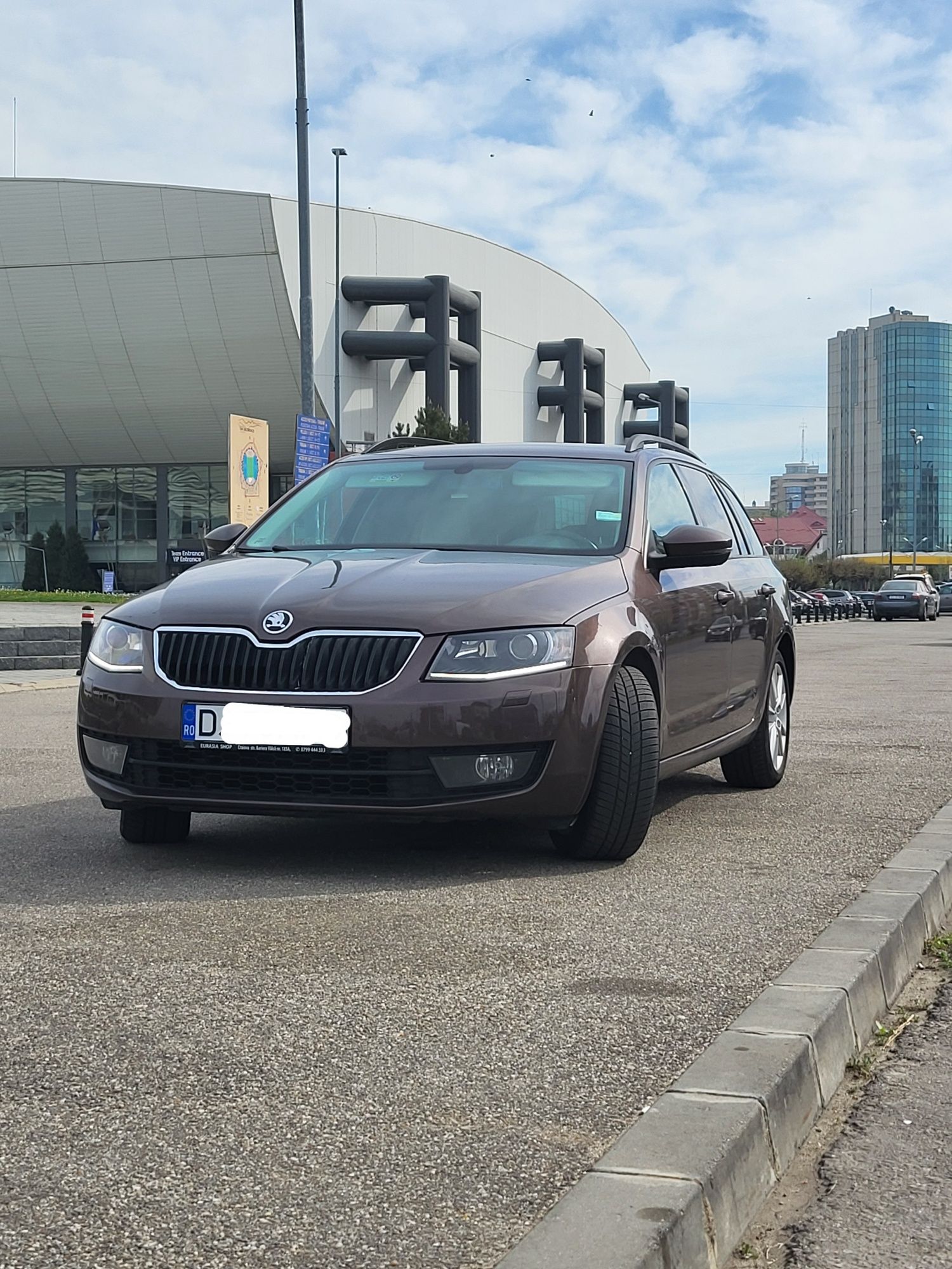 Skoda Octavia.  3