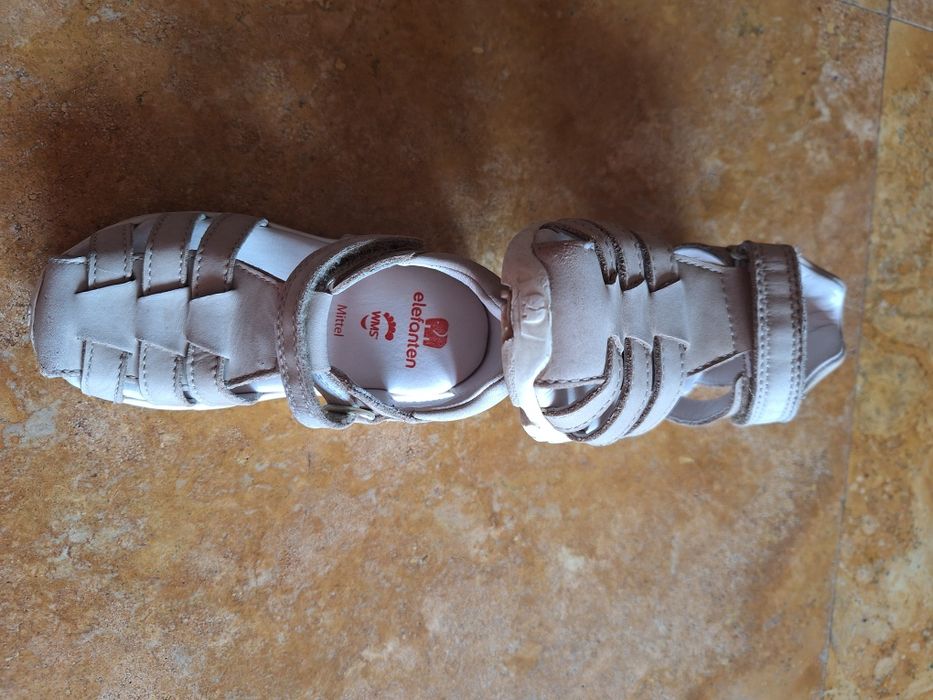 Vând sandale Elefanten 23 copii