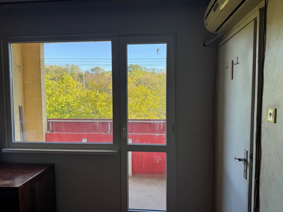 Просторен Едностаен- кв. Здравец Изток