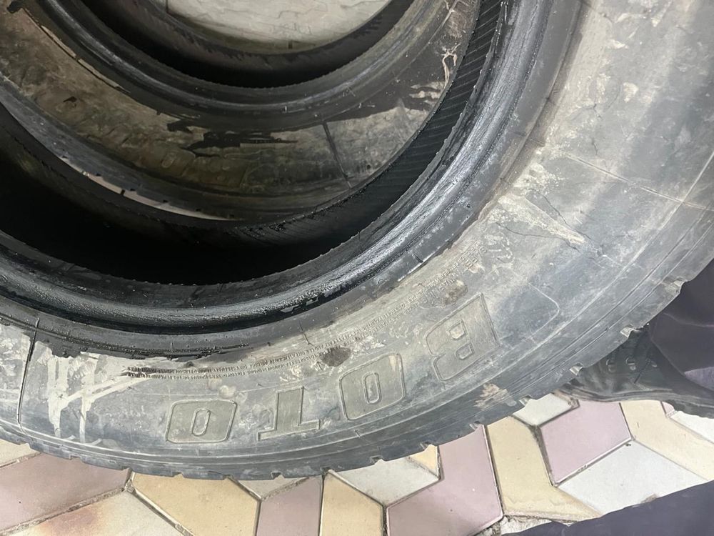 Продается Шины 11 22/5