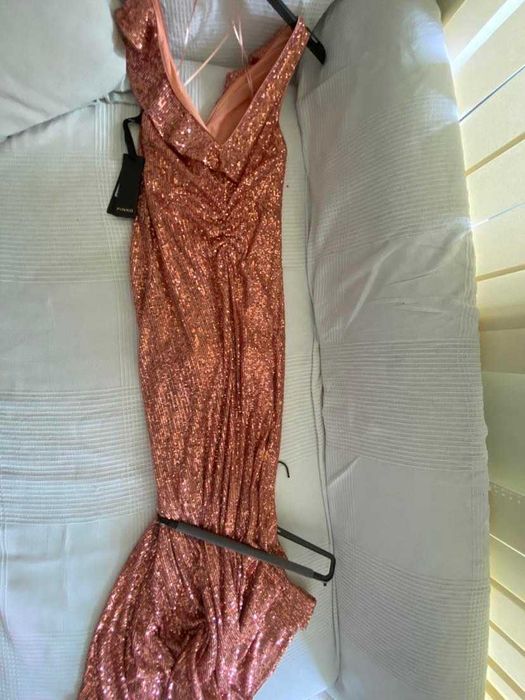 Чисто нова Оригинална рокля на пайети PINKO XS 34 номер