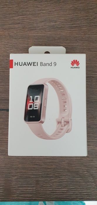Huawei bratara noua