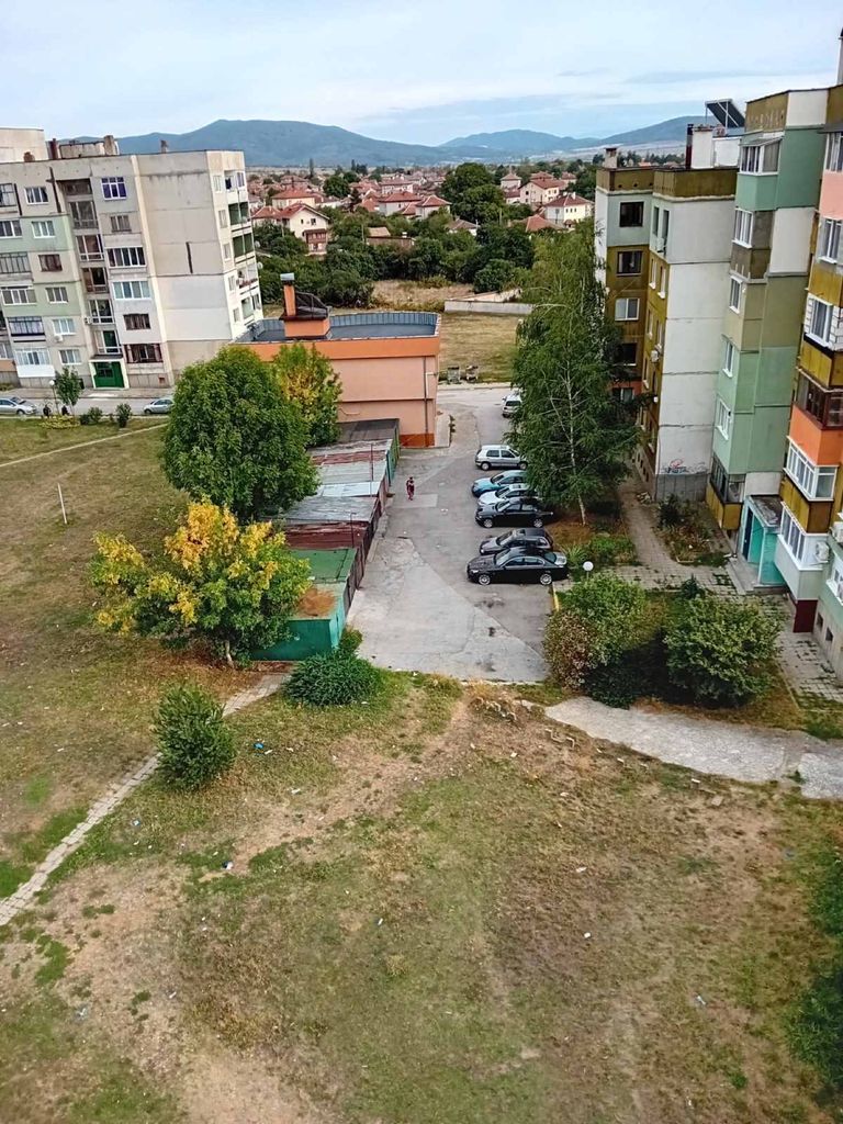 Продава се Двустаен апартамент в Ихтиман - 72 кв.м за 931 €/кв.м - Снимка #15