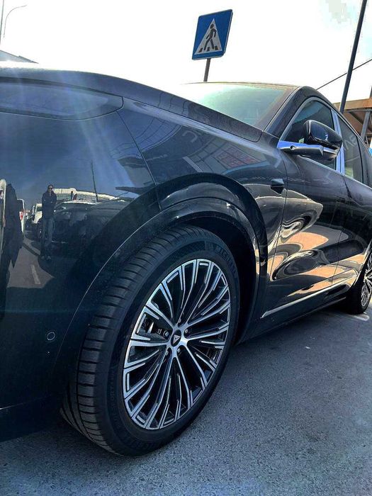 Deepal S09 —  4x4 Ultra