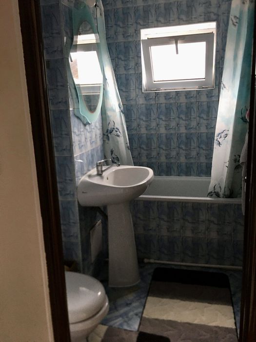 Inchiriere apartament 3 camere Bloc U 1 Mai 300EUR de pe 1 Noiembrie