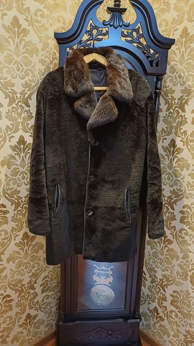 Продаётся шуба мужская