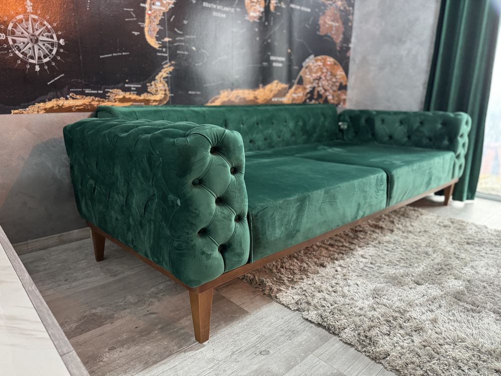 Canapea verde smarald, model Chesterfield, extensibila -stare perfecta