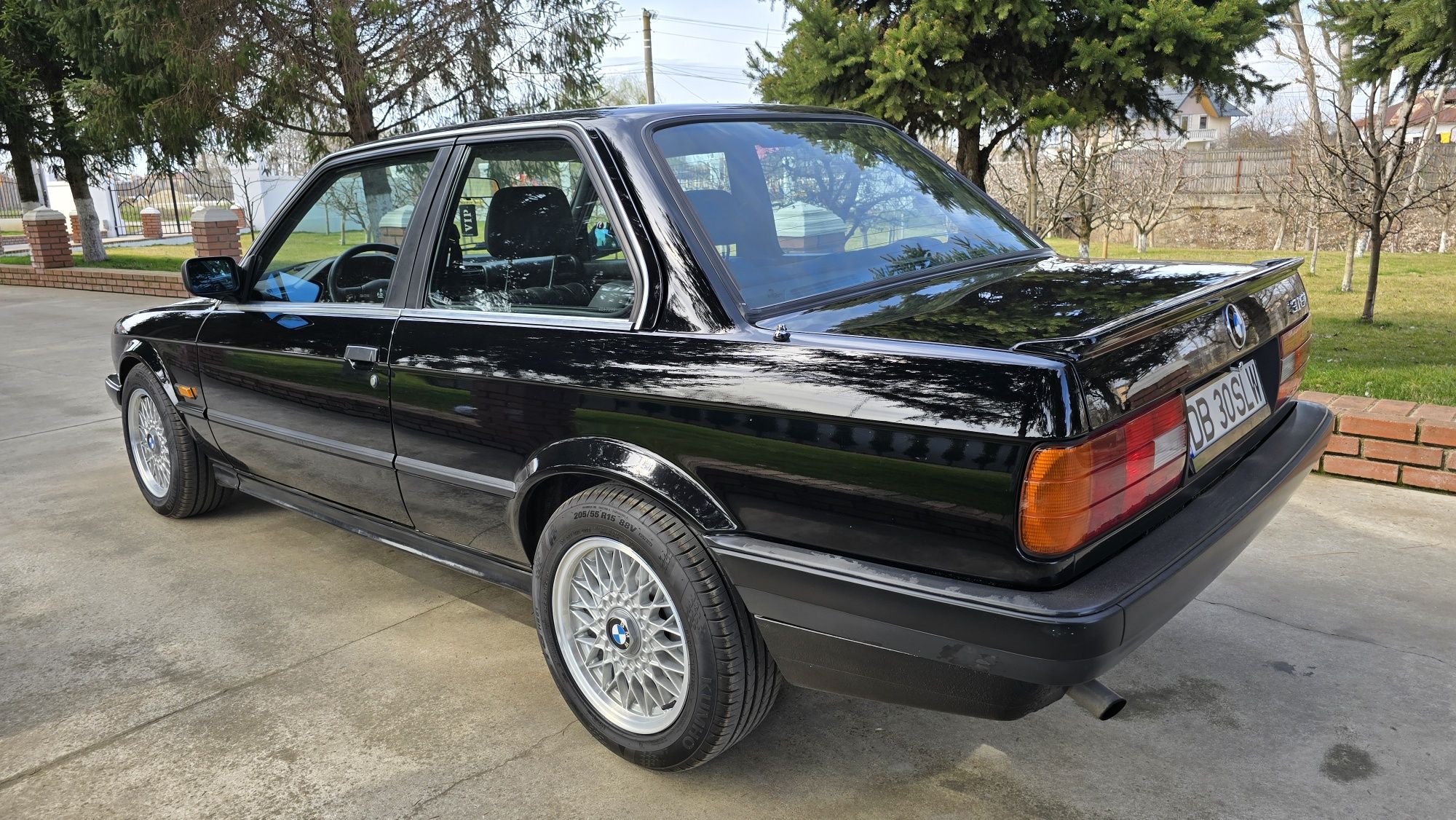 BMW 318i E30 coupe de vânzare – Clasic bine întreținut