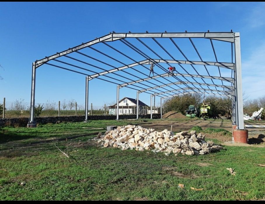 Vand hala metalica 
10×30×4