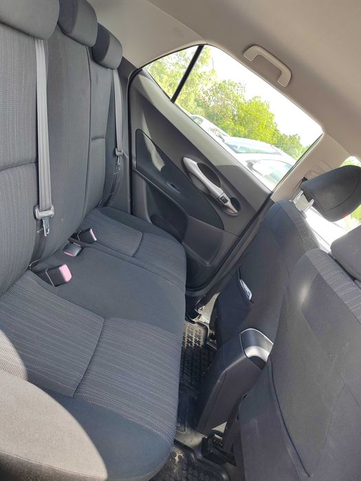 Продавам Toyota Auris D4D 2.0,  126к.с. на реални 177000 км.