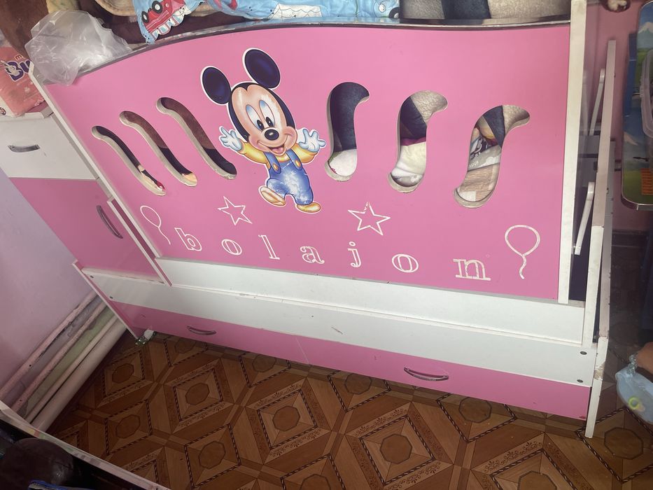 Крават детский  2 этажли тумбаси хам бор