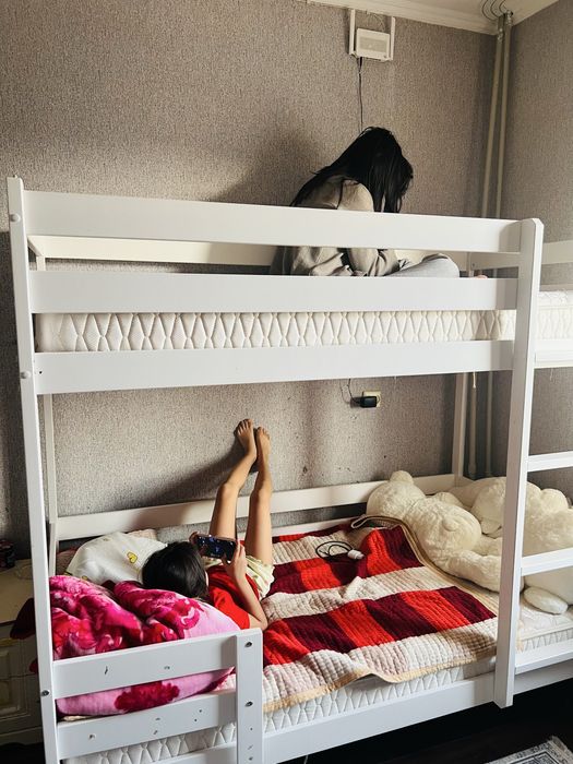 Кровать , 70 тыс с матрасом