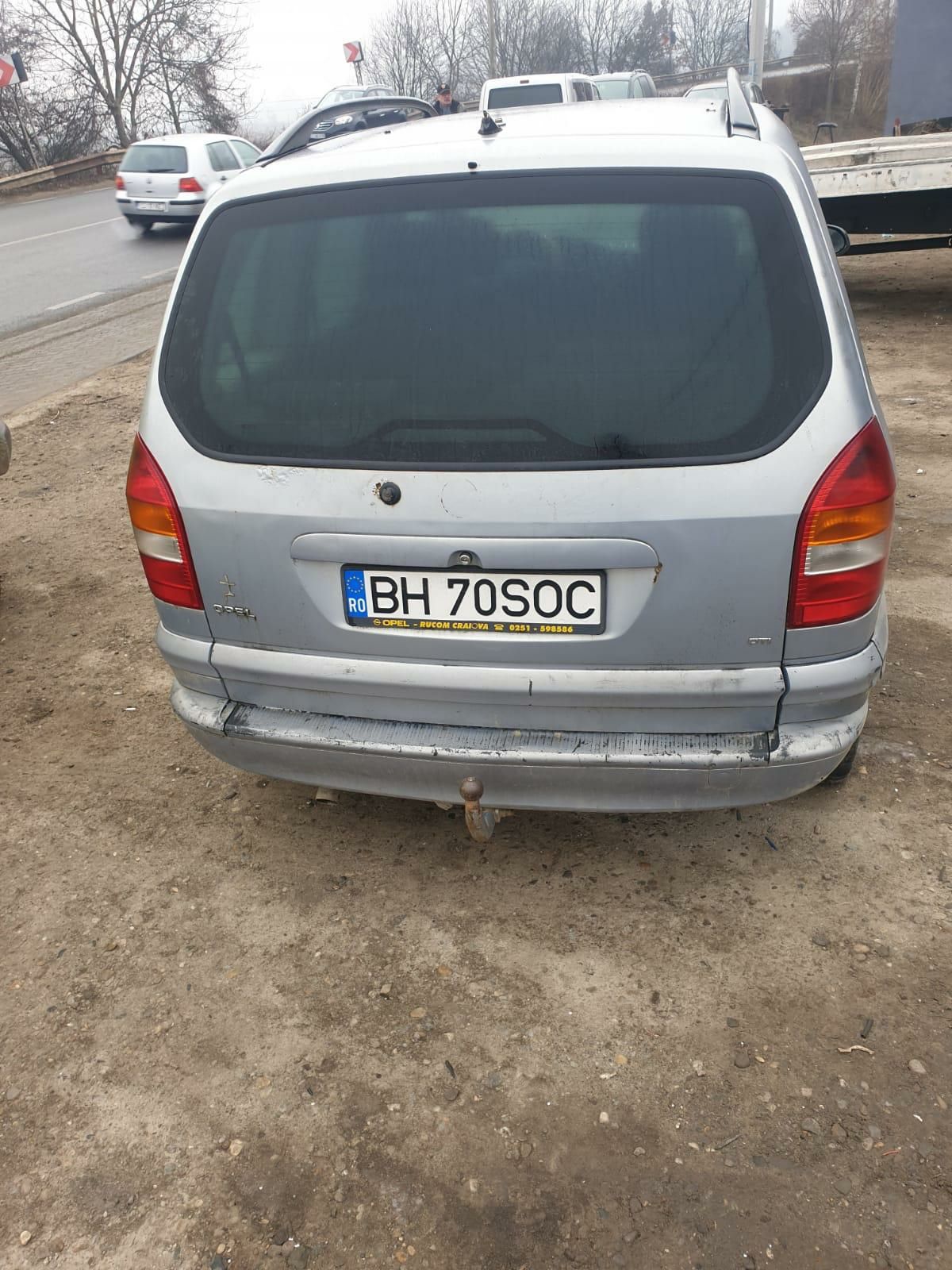 Dezmembrez Opel Zafira 2.0