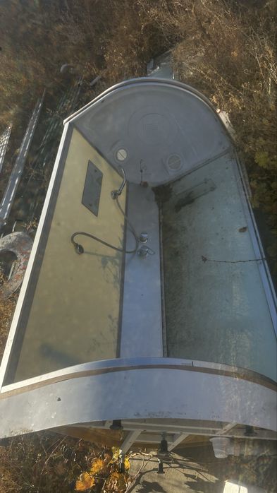 Бу душ кабина в хорошем состоЯнии. 20.000тг