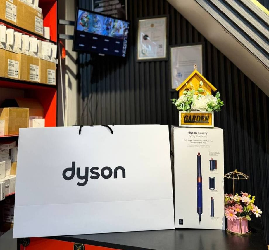 Dyson airwrap styler long