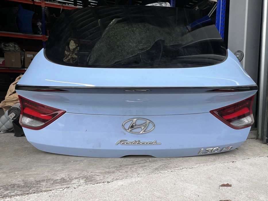 Hyundai I30 Fastback заден капак/ стопове