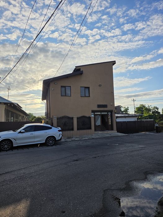 Spatiu comercial situat în Boldesti Scaieni