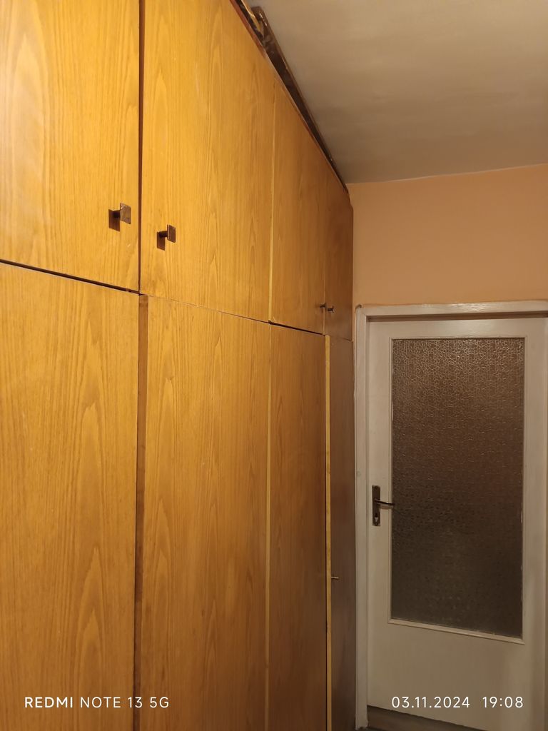 Дава се под наем Едностаен апартамент в Перник, Изток - 48 кв.м за 178.5 € - Снимка #2