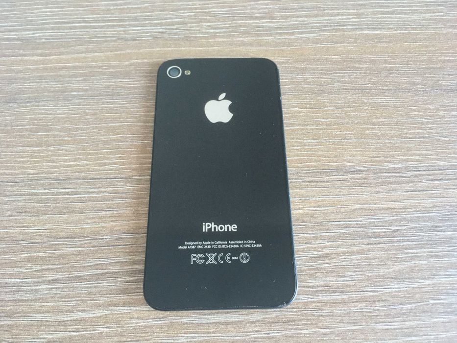 capac spate iphone 4s, alb sau negru