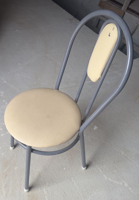 Продаются кухонные стулья, 8 штук