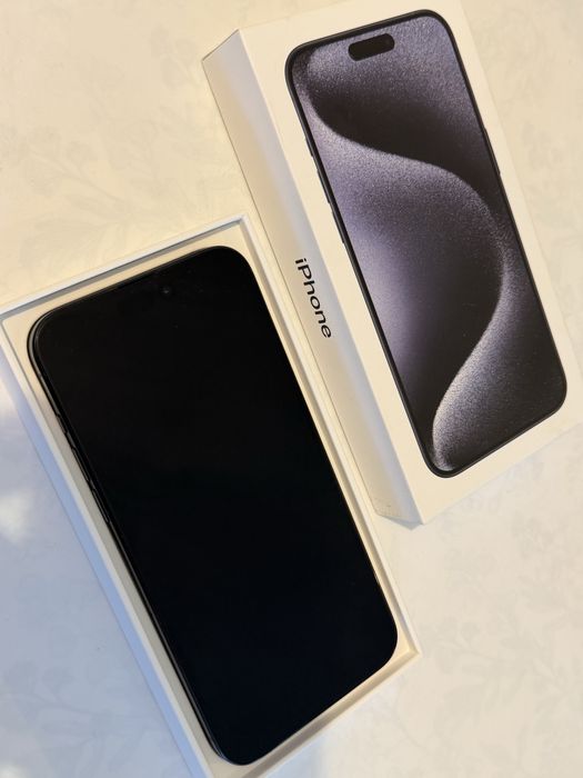 Iphone 15 pro max inca in garantie