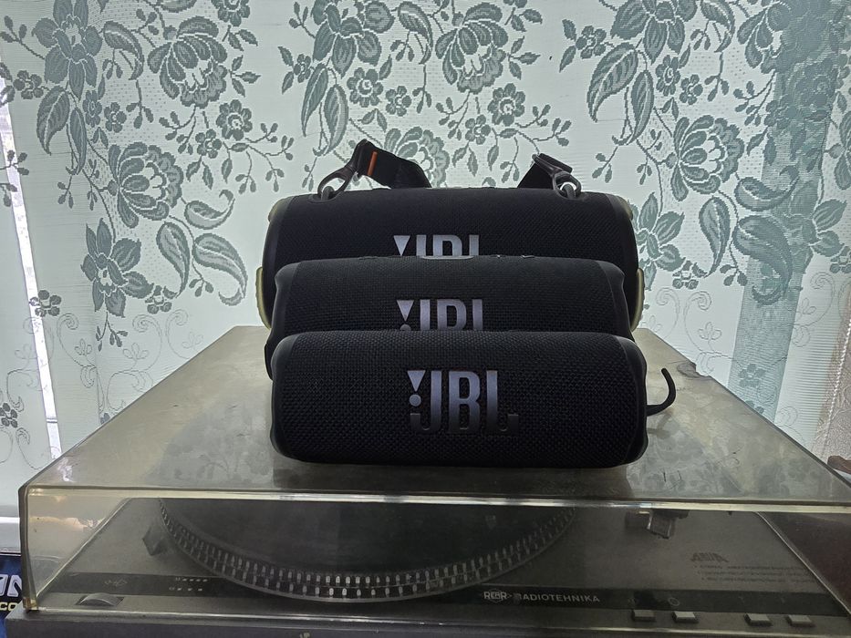 Продам Б.У Портативную Колонку Jbl Flip 6