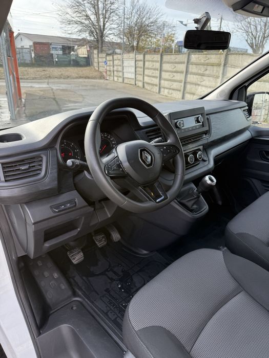 Renault Trafic 9 locuri ,TVA DEDUCTIBIL