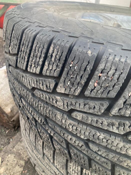 Зимние шины нокиан 265/65/17