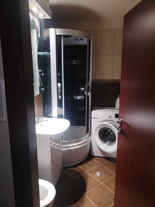 Închiriez APARTAMENT 2 Camere