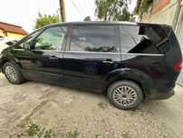 Ford Galaxy Ghia 7 locuri