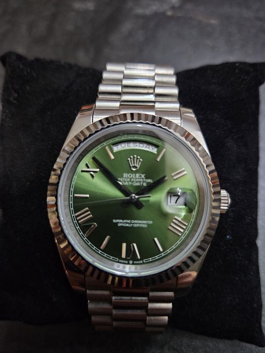Rolex Day-Date 41mm Olive Green Dial No Box