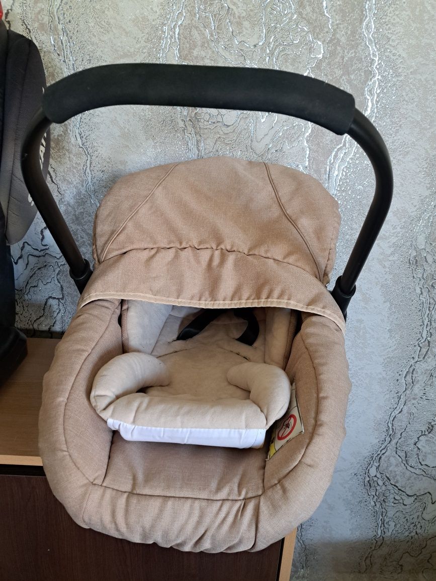 Бебешка количка,стол за хранене,корито със стойка,столче за кола,легло