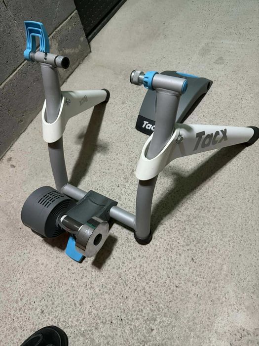 Home trainer Tacx Flow Smart + Antena ANT+ pt PC