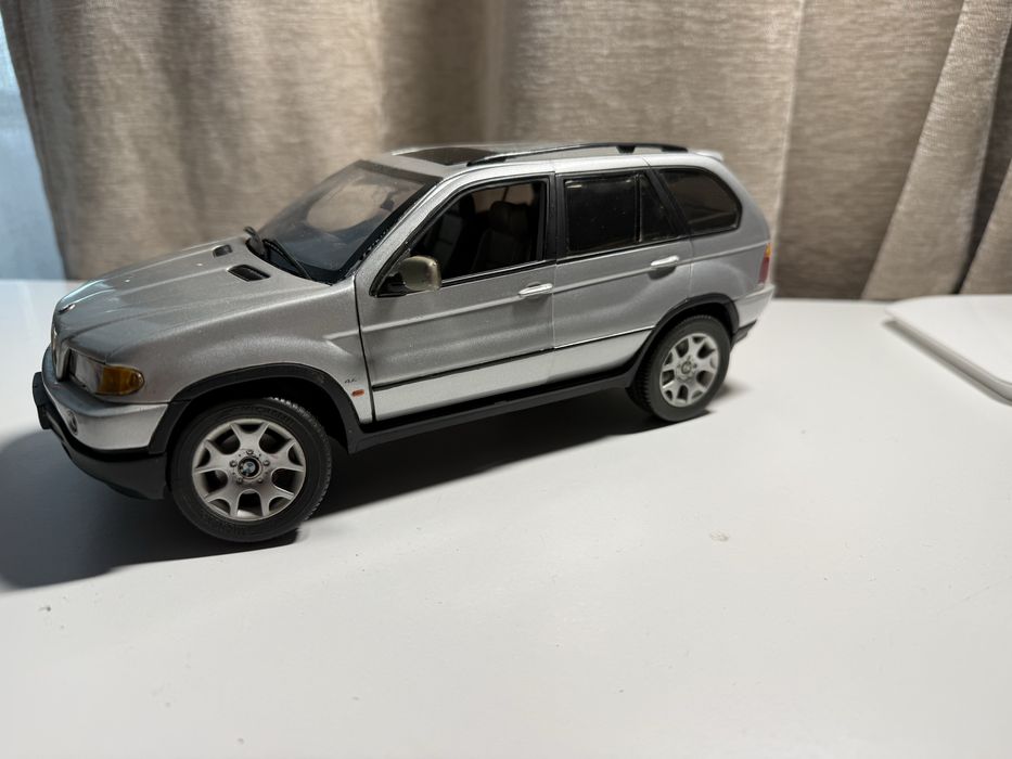 Vand Macheta BMW X5 1:18