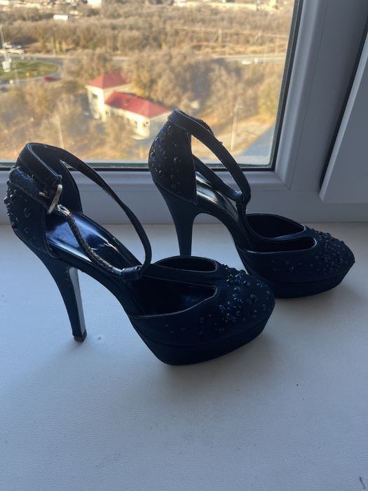 Продам туфли темно-синего и зеленого цвета