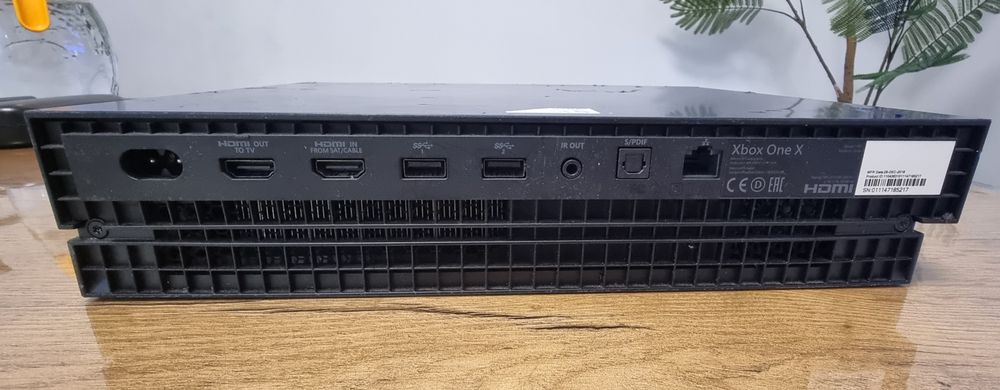 Xbox One X работещи