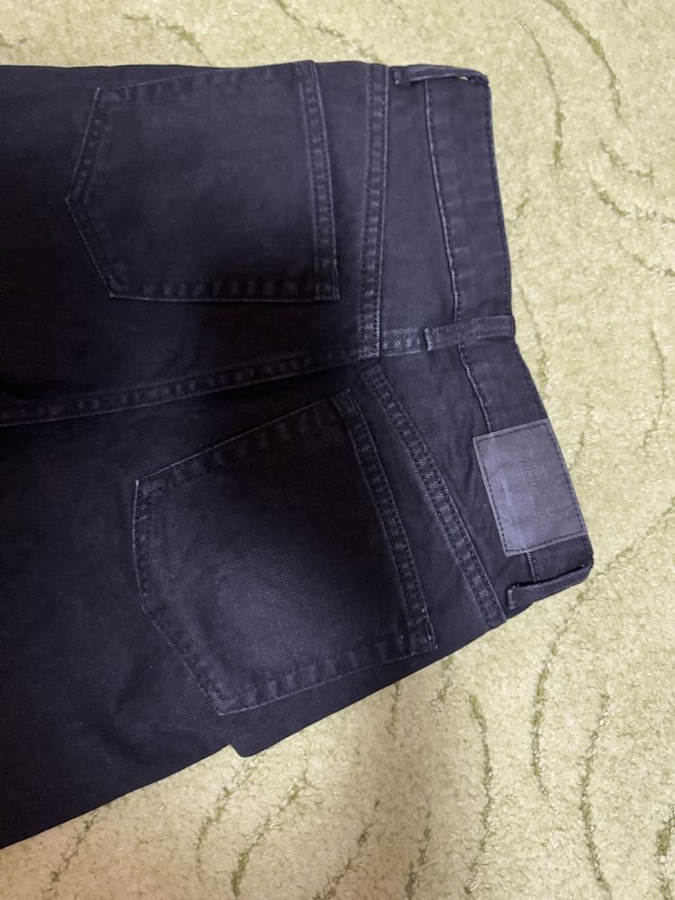 Дънки Zara, Stradivarius