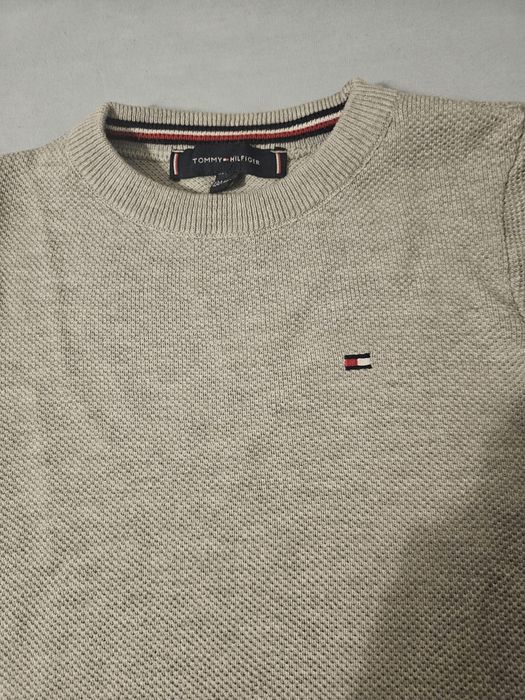 Vând pulover Tommi Hilfinger copii