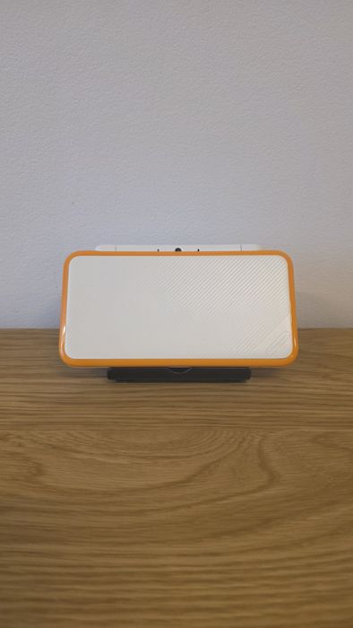 New Nintendo 2DS XL, 2000 jocuri Modat, 19 in 1