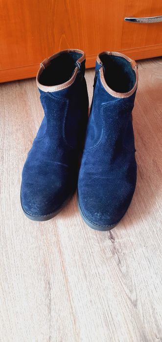 Vand ghetute cu toc jos!