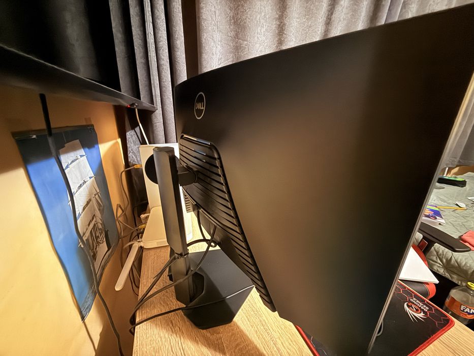 VÂND Monitor DELL gaming