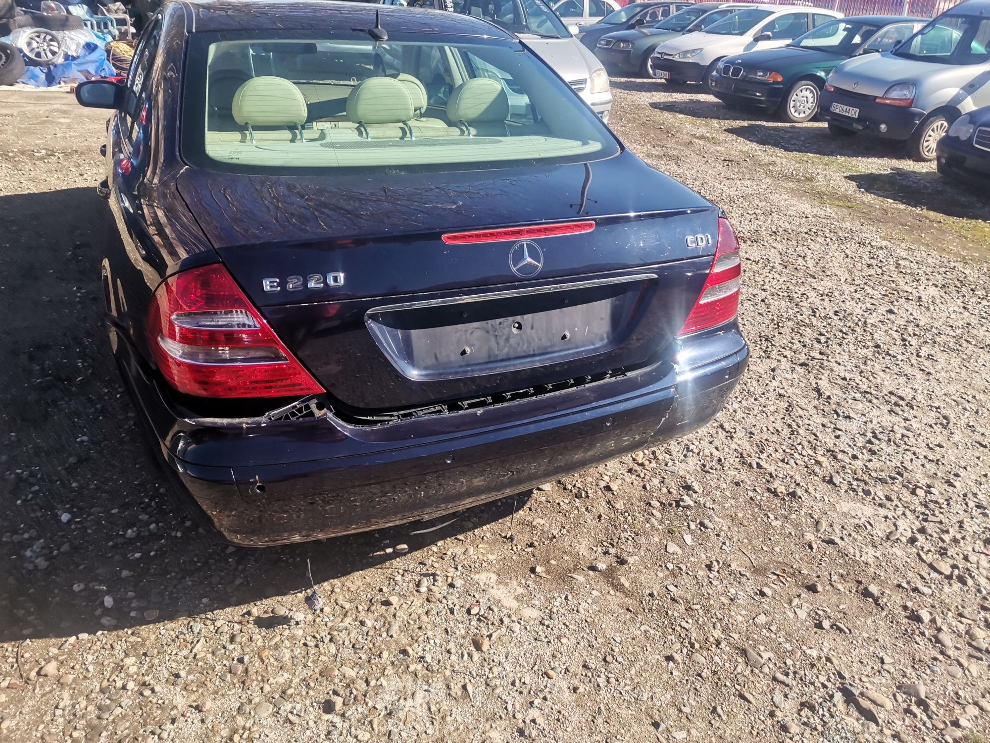 Mercedes e220 w211 2.2cdi 150кс 120 000км за части