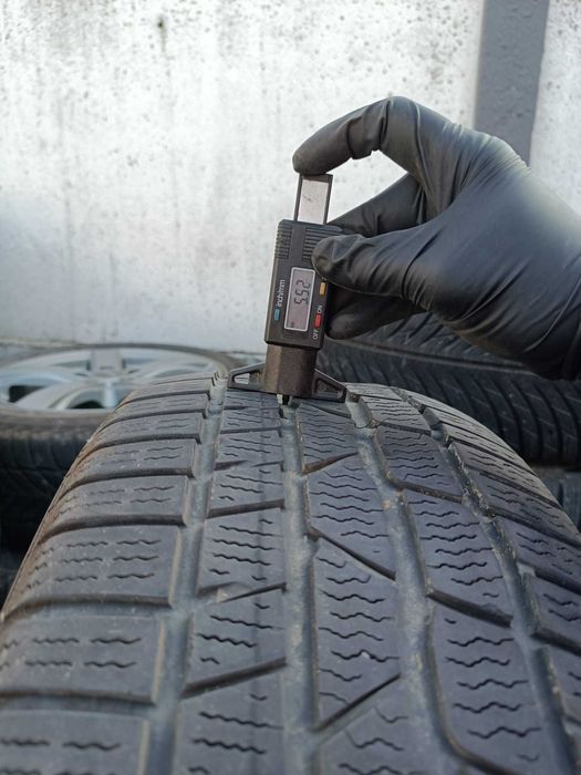 4 x Cauciucuri Iarna Continental 225 55 17