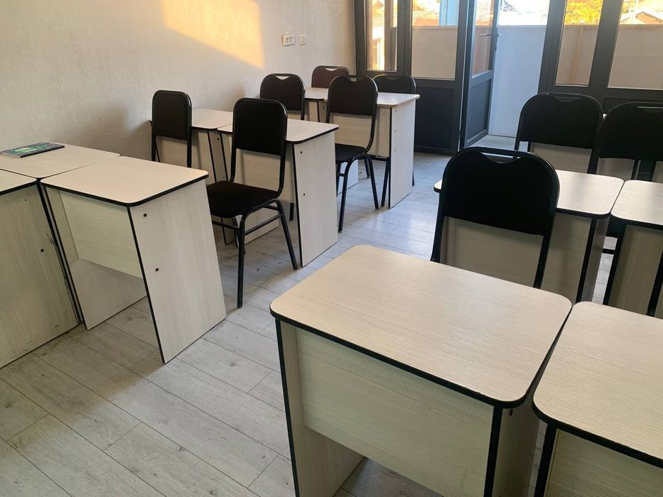 Parta  stullar sotiladi