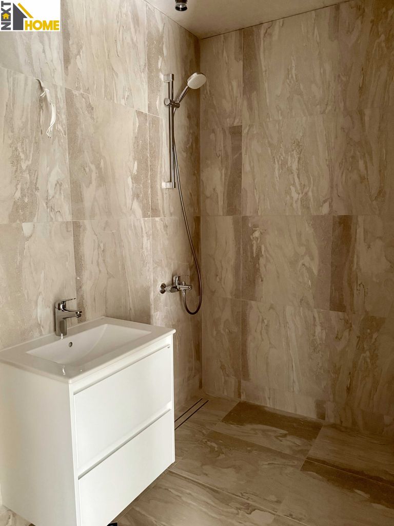 Продава се Тристаен апартамент в Пловдив, Кючук Париж - 96 кв.м за 1667 €/кв.м - Снимка #9